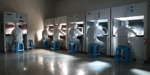 90后逃離工廠 是網絡浪潮下的理性選擇，還是“吃飽了撐”？